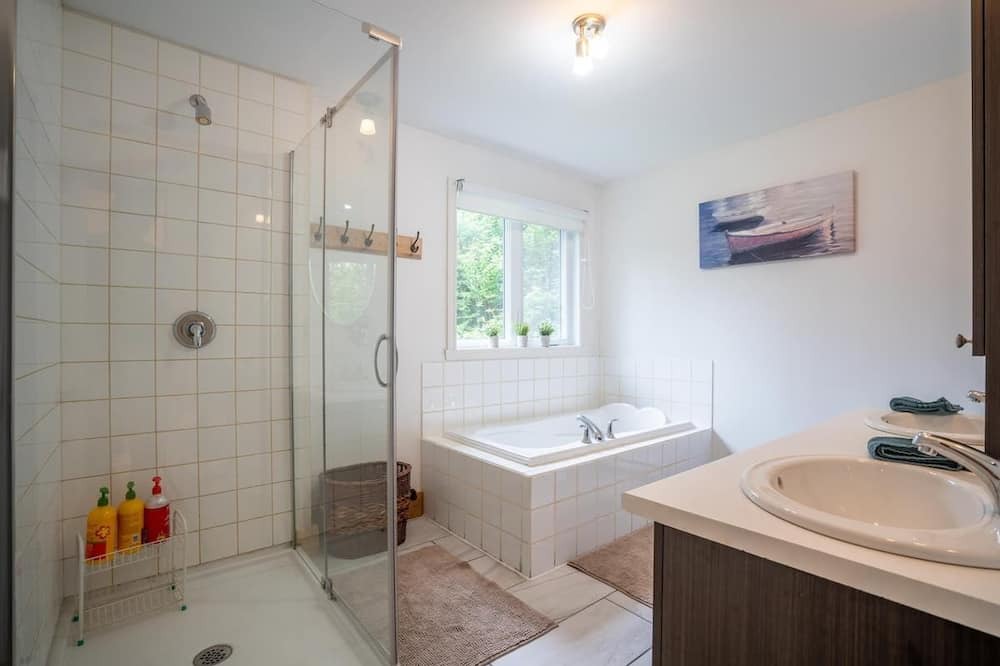 Photo of Bathroom in Saint-Didace