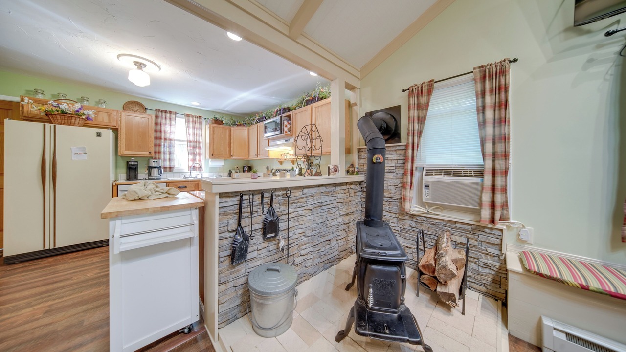 Photo of Kitchen in Austinburg