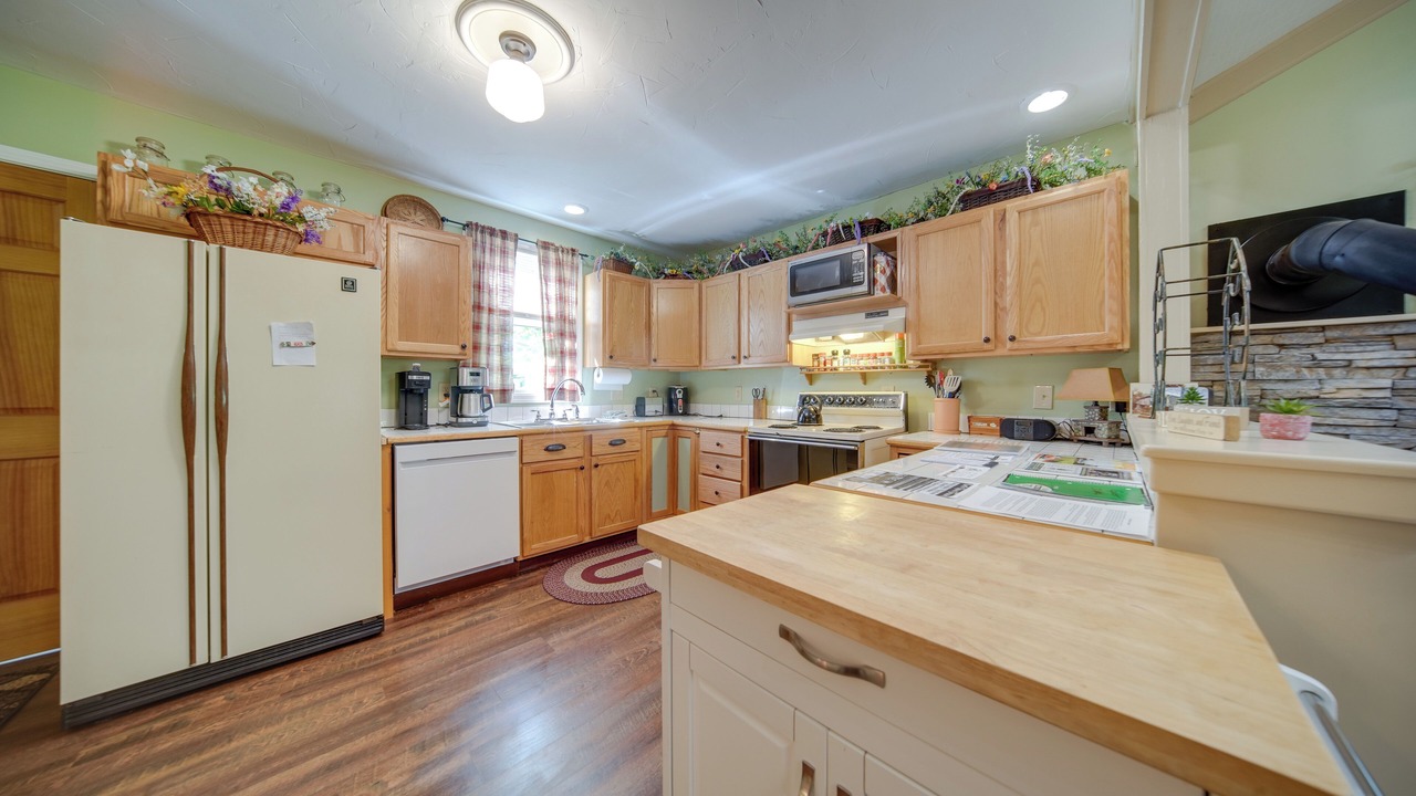 Photo of Kitchen in Austinburg