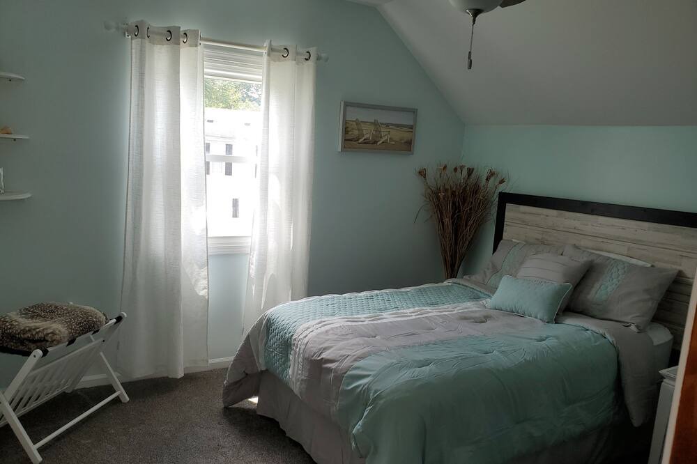Photo of Bedroom in Toledo