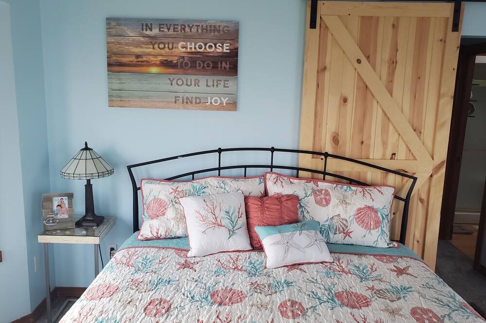 Photo of Bedroom in Toledo