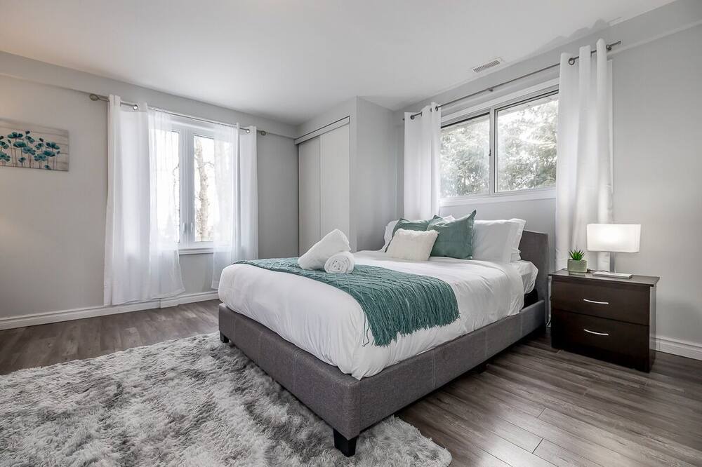 Photo of Bedroom in Innisfil