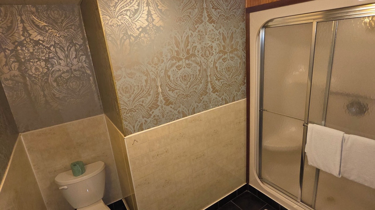 Photo of Bathroom in Argyle
