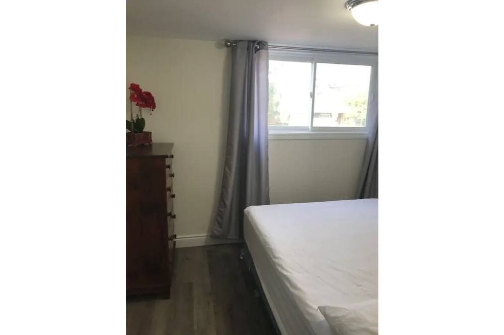 Photo of Bedroom in Elora