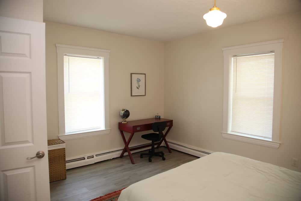 Photo of Bedroom in Lakewood
