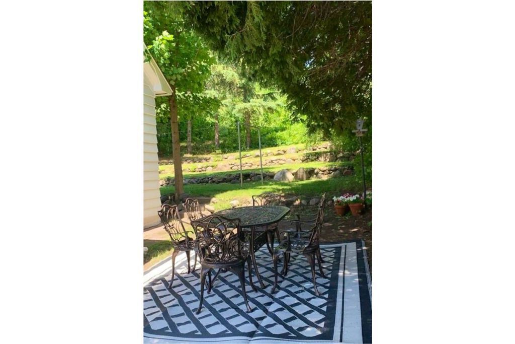 Photo of Outdoor in Hancock