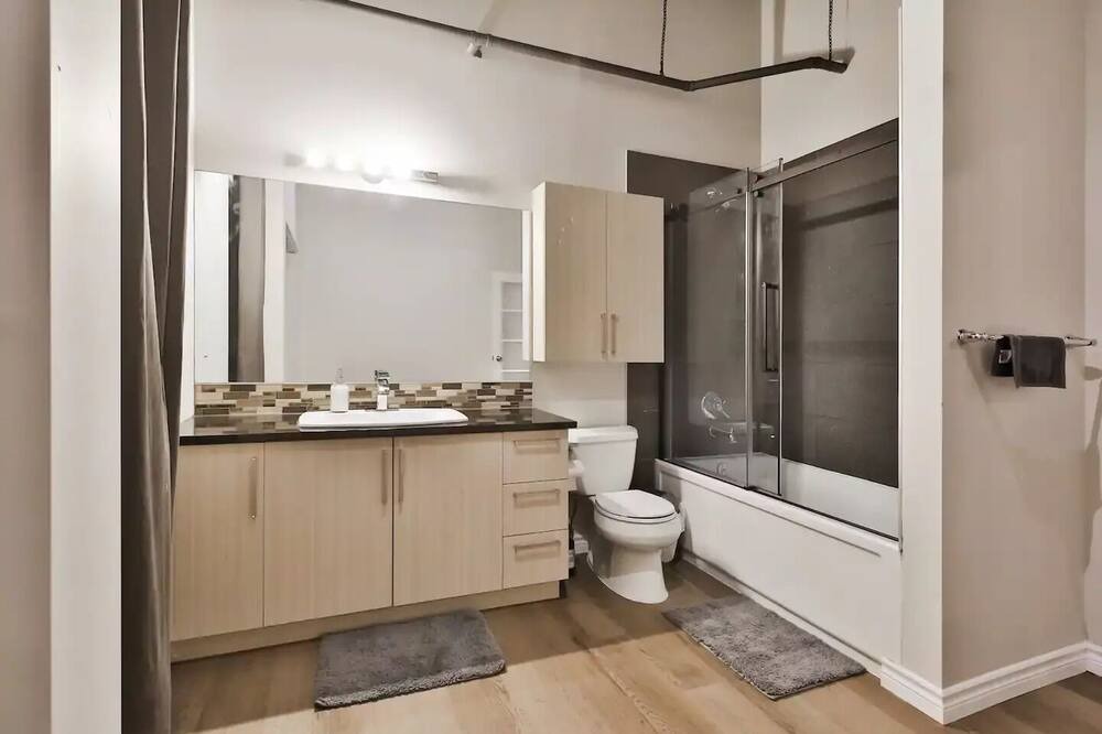 Photo of Bathroom in Milton Park