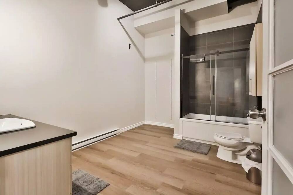 Photo of Bathroom in Milton Park