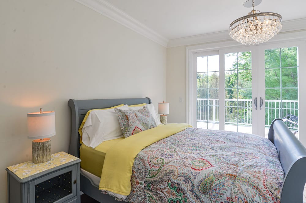 Photo of Bedroom in Rosseau