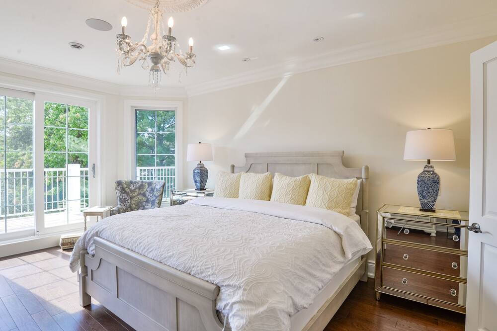 Photo of Bedroom in Rosseau
