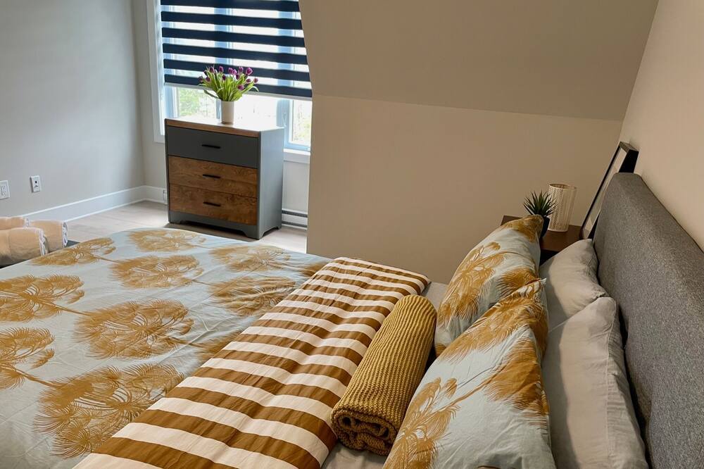 Photo of Livingroom in Ayers Cliff
