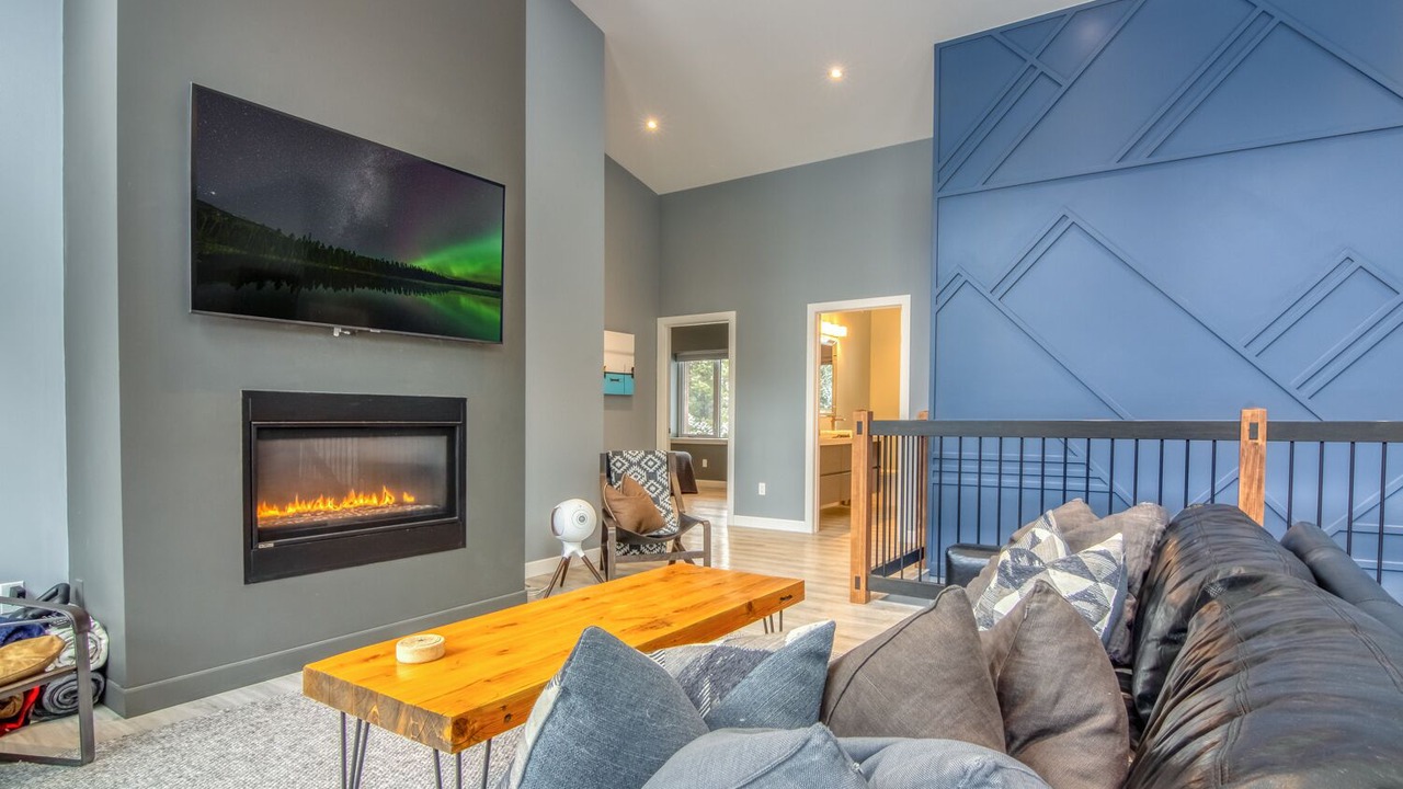 Photo of Livingroom in East Kootenay