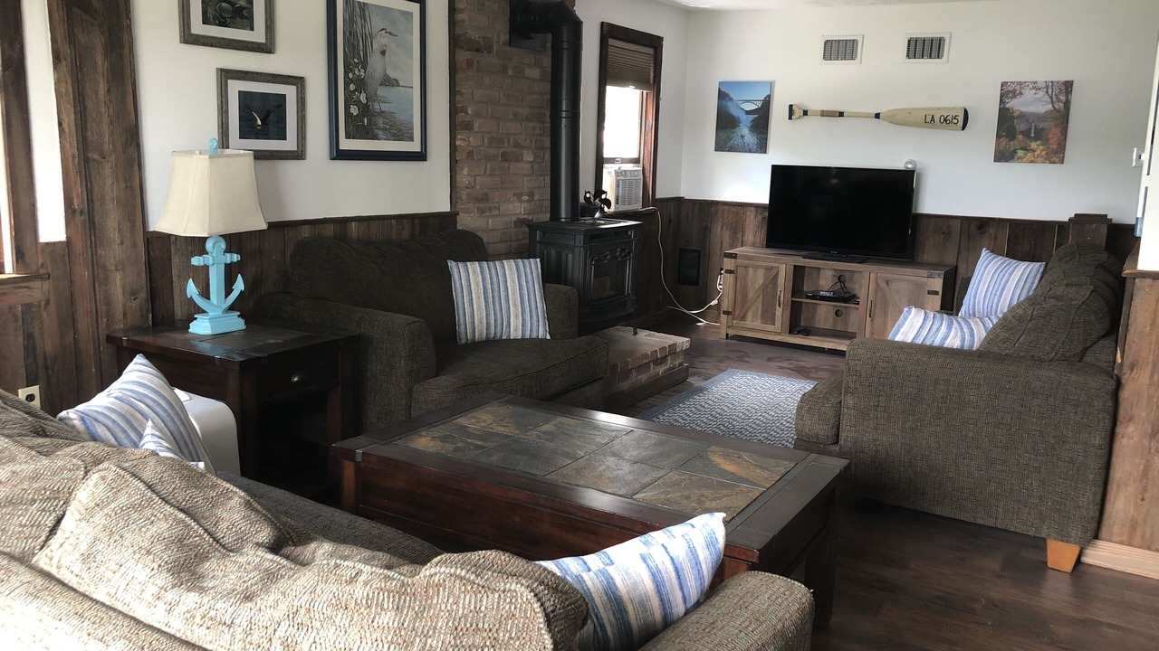 Photo of Livingroom in Town of Jerusalem