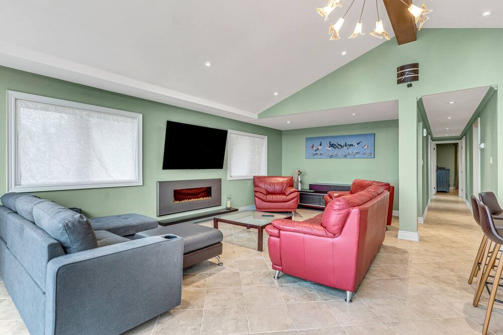 Photo of Livingroom in Innisfil