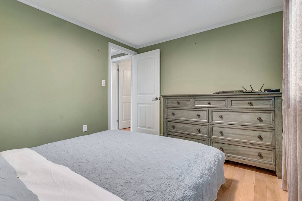 Photo of Bedroom in Innisfil
