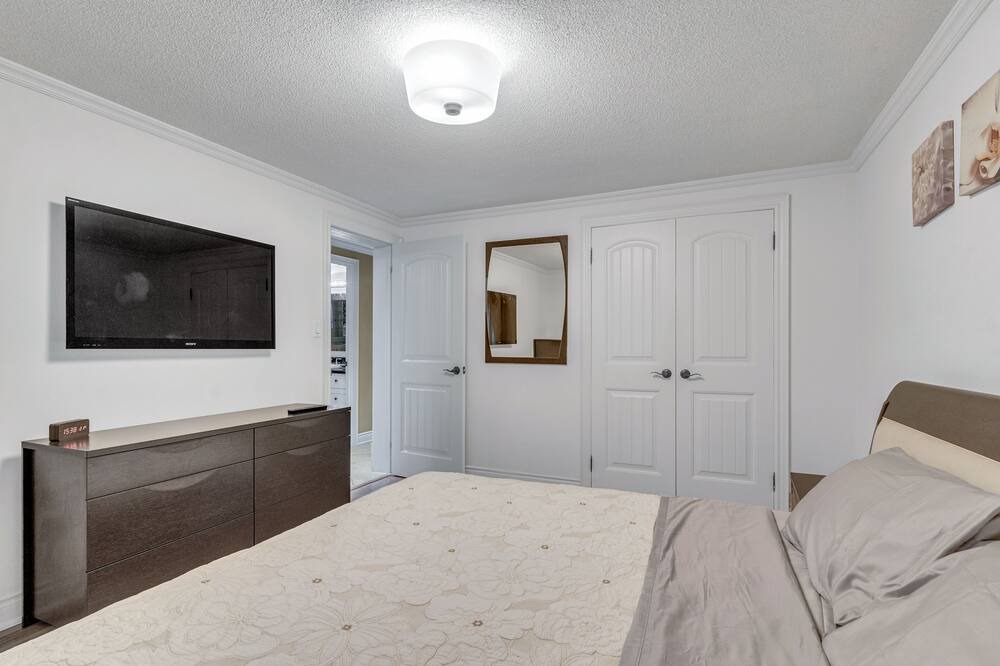 Photo of Bedroom in Innisfil