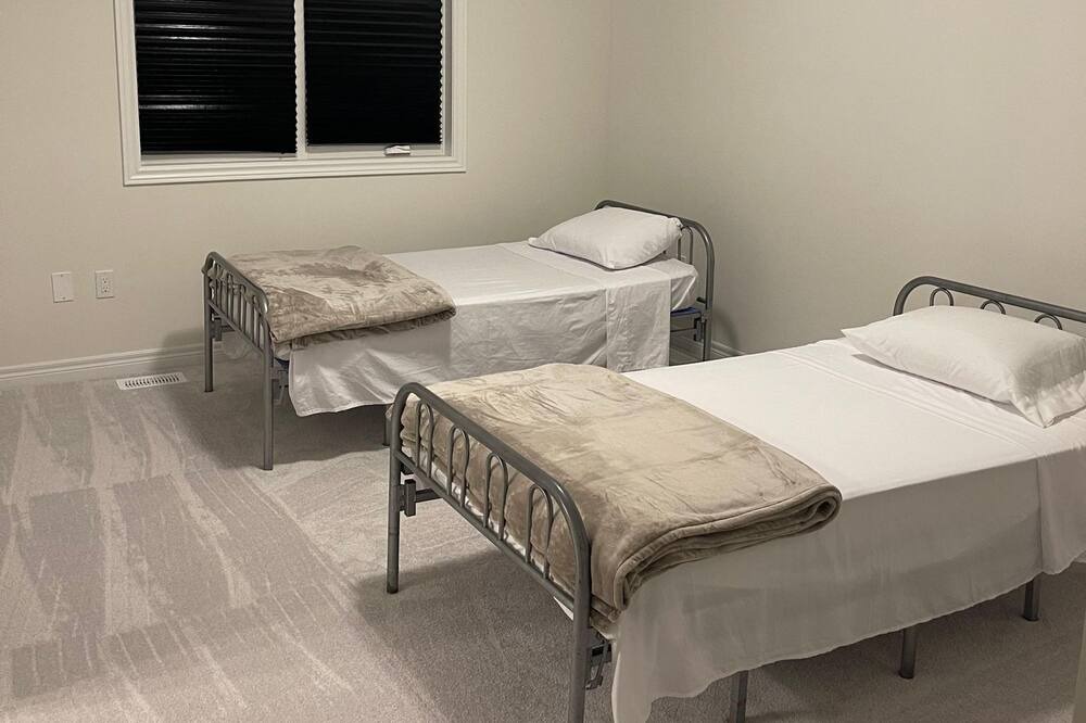 Photo of Bedroom in Oshawa