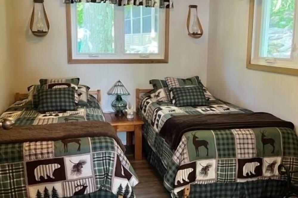 Photo of Bedroom in Georgian Bay