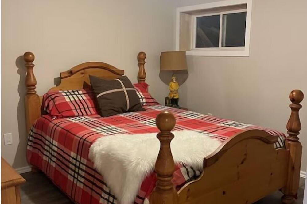 Photo of Bedroom in Georgian Bay