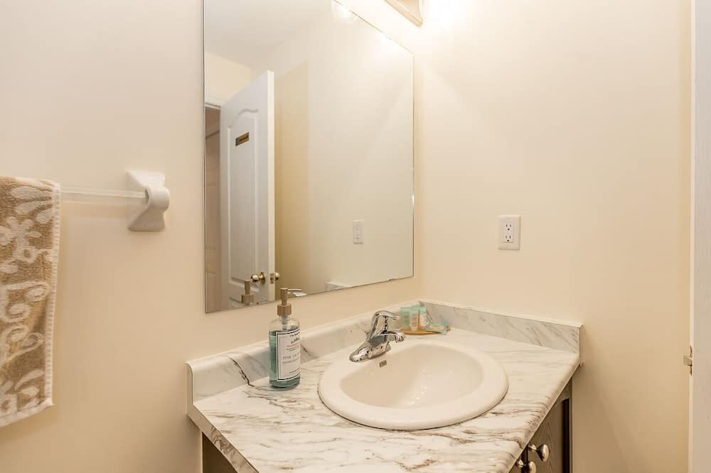 Photo of Bathroom in Unionville