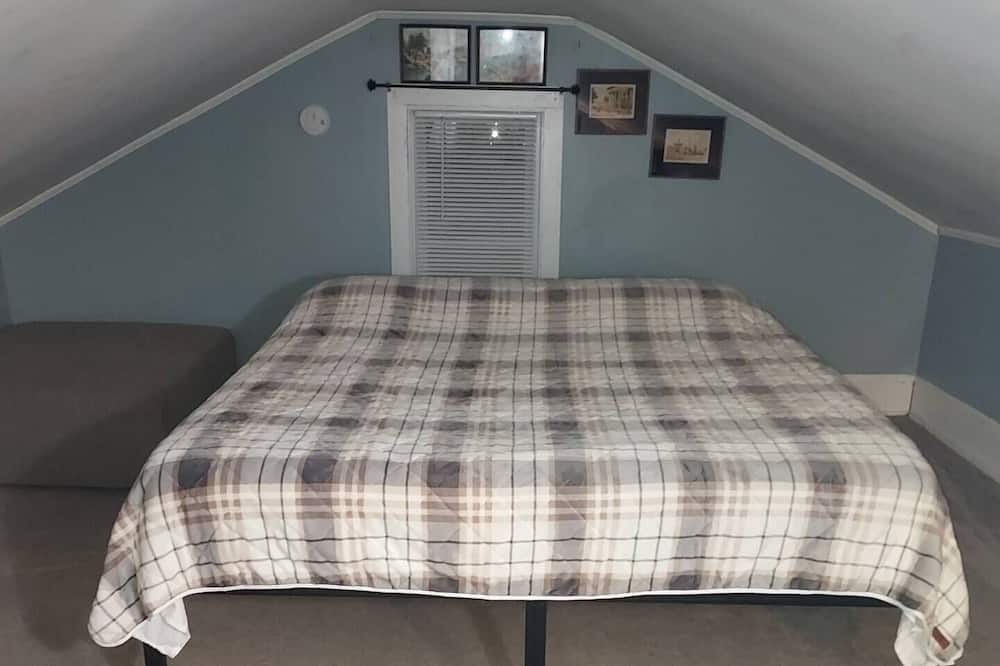 Photo of Bedroom in Silver Creek