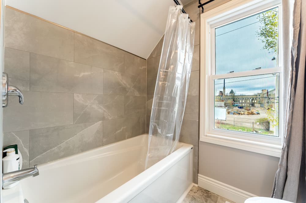 Photo of Bathroom in Stratford