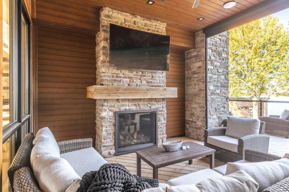 Photo of Bedroom in Kawartha Lakes