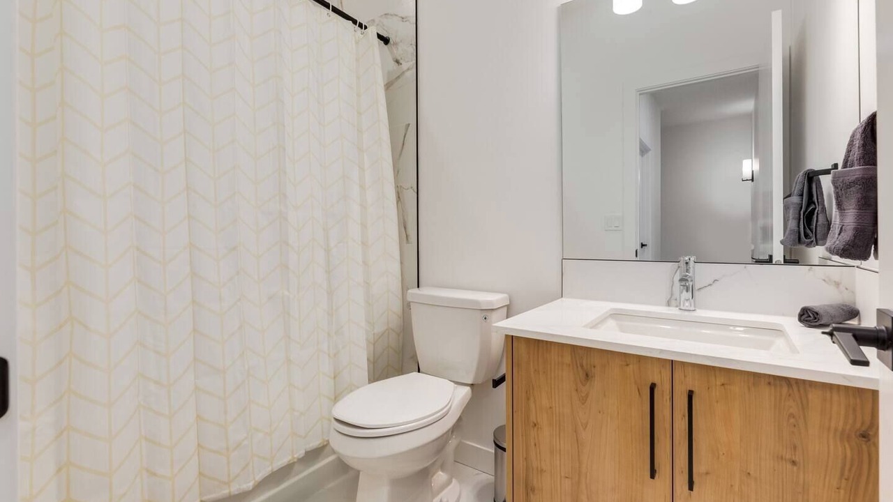 Photo of Bathroom in Shaganappi