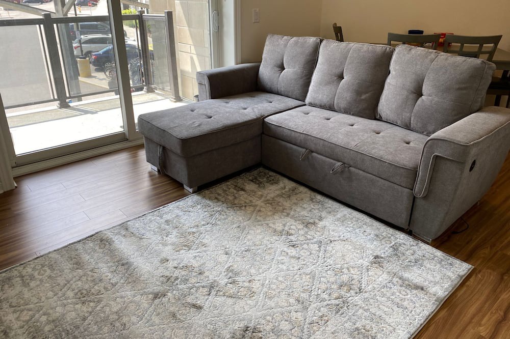 Photo of Livingroom in Markham