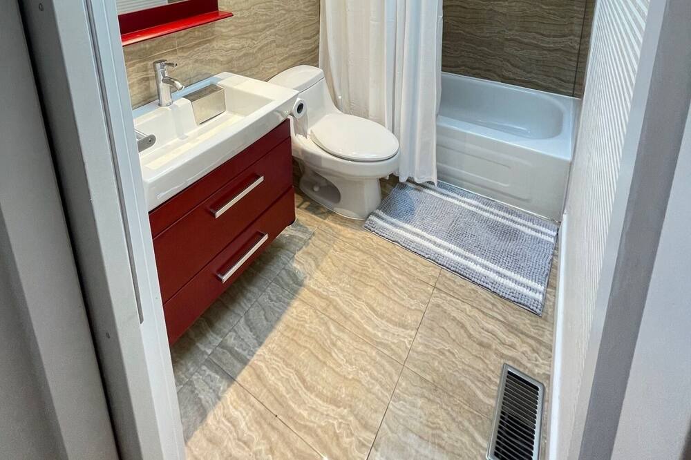 Photo of Bathroom in Delta