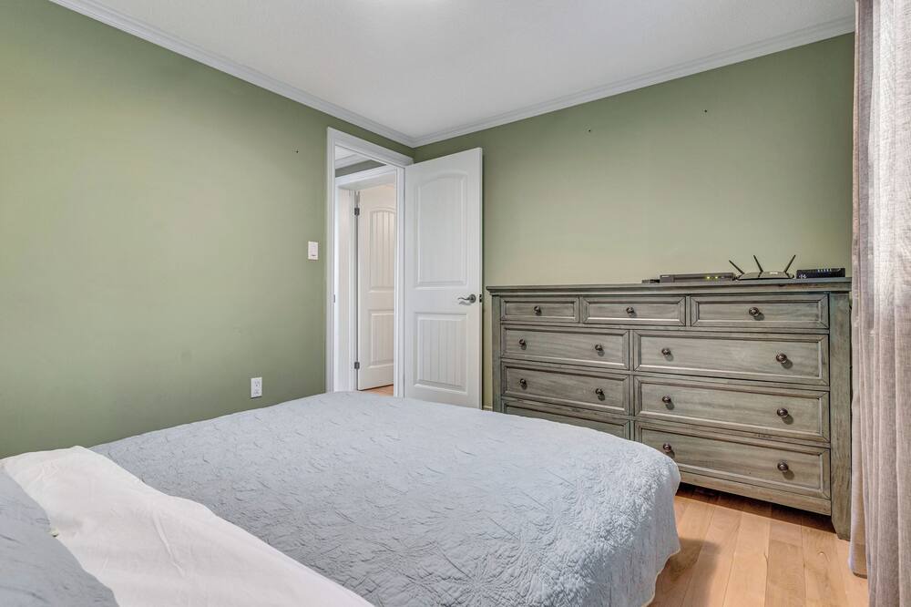 Photo of Bedroom in Innisfil