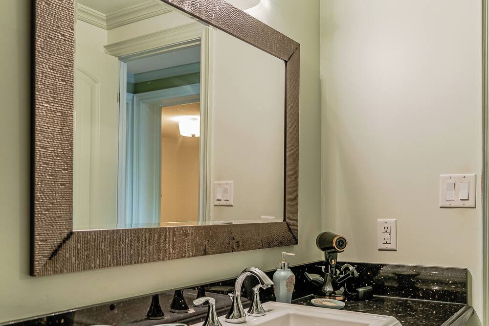 Photo of Bathroom in Innisfil