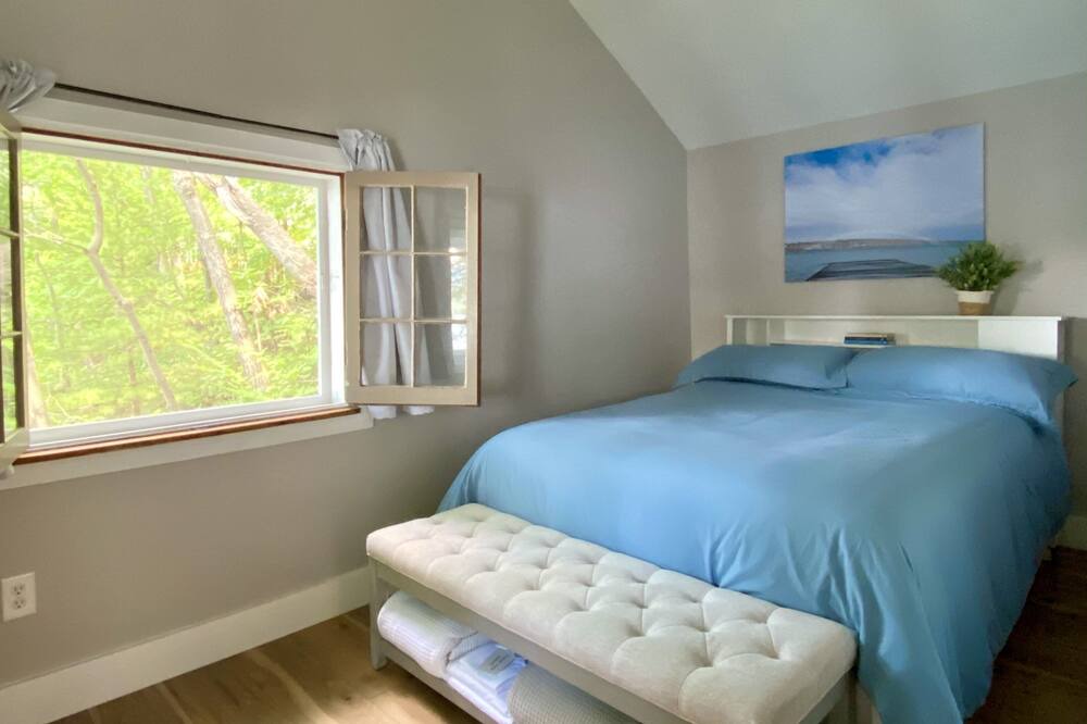 Photo of Bedroom in Rushville