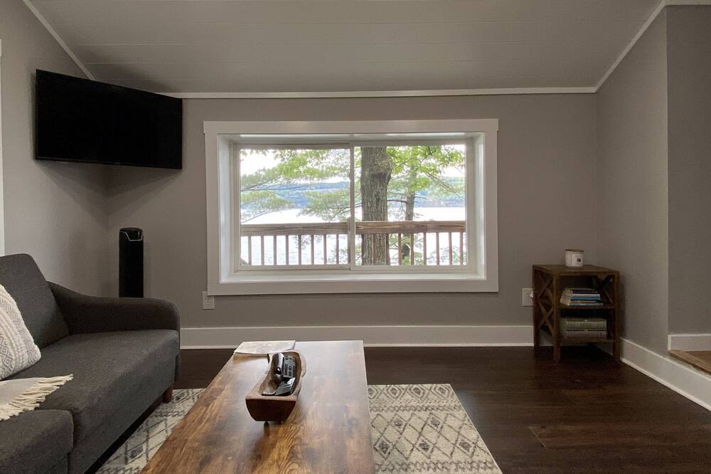 Photo of Livingroom in Rushville