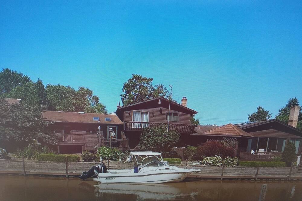 Photo of Outdoor in Vermilion