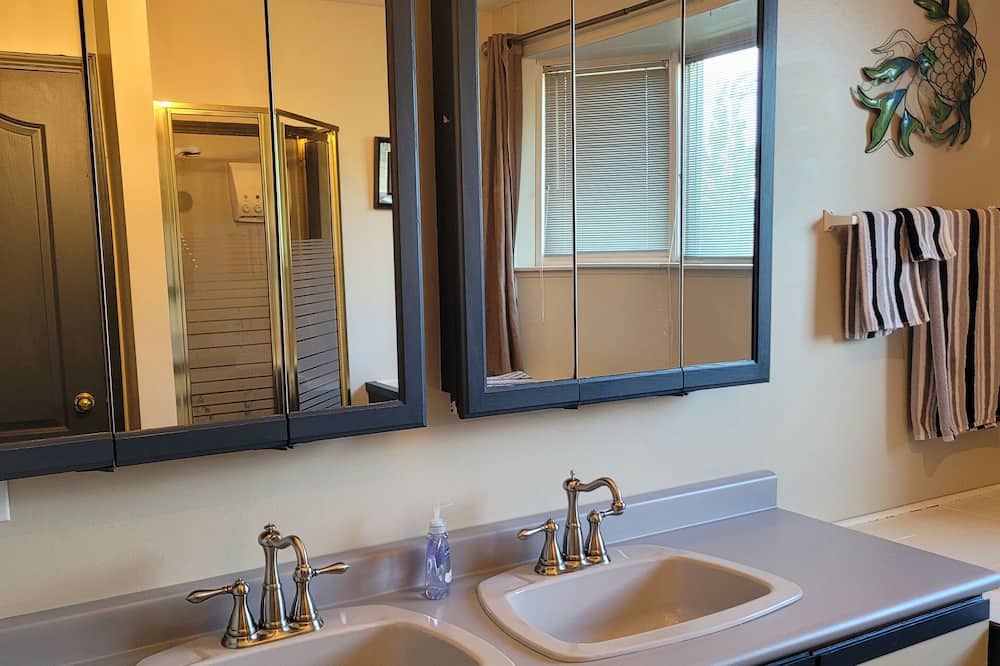 Photo of Bathroom in Whitehorse