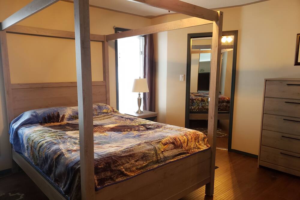 Photo of Bedroom in Whitehorse
