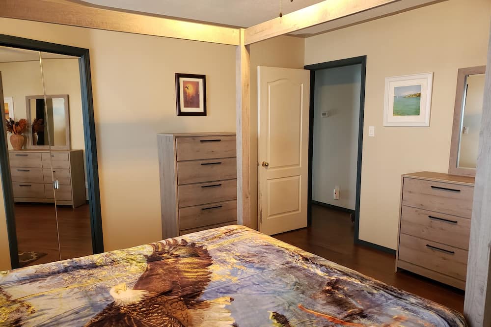 Photo of Bedroom in Whitehorse