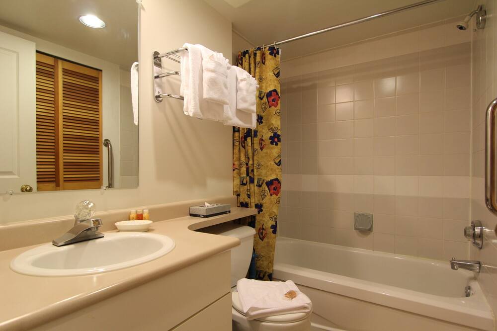 Photo of Bathroom in Whistler Creekside