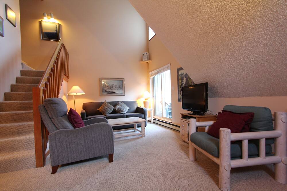 Photo of Livingroom in Whistler Creekside