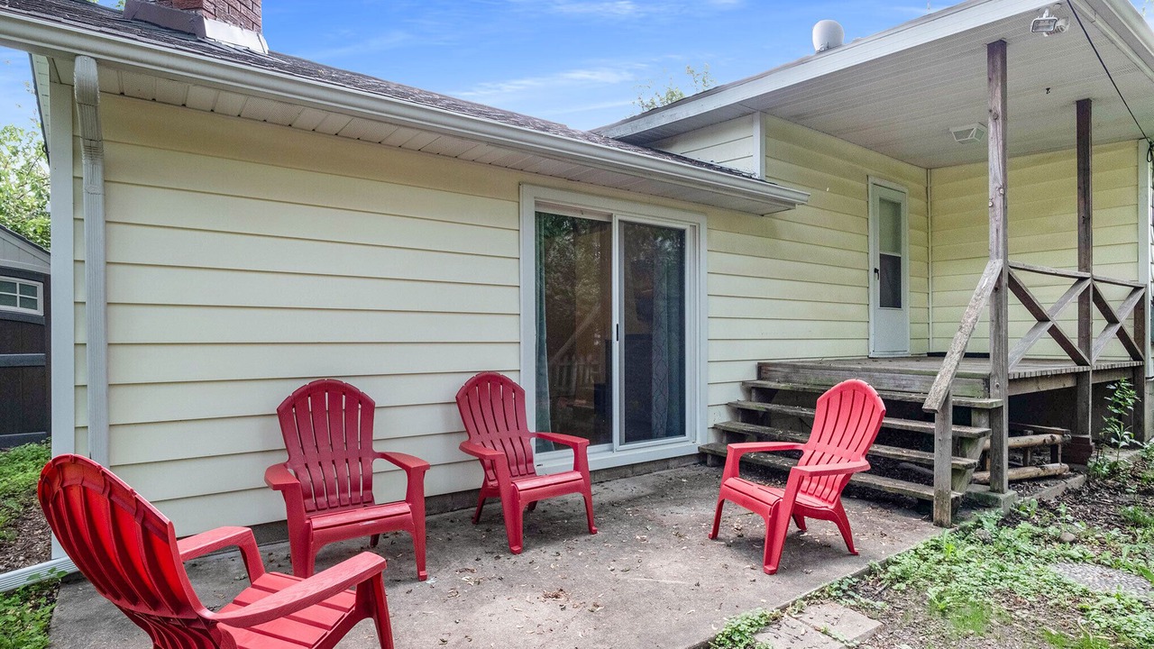 Photo of Patio Balcony in Bryant Pattengill East