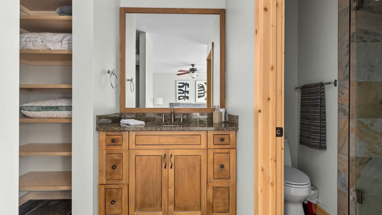 Photo of Bathroom in Invermere