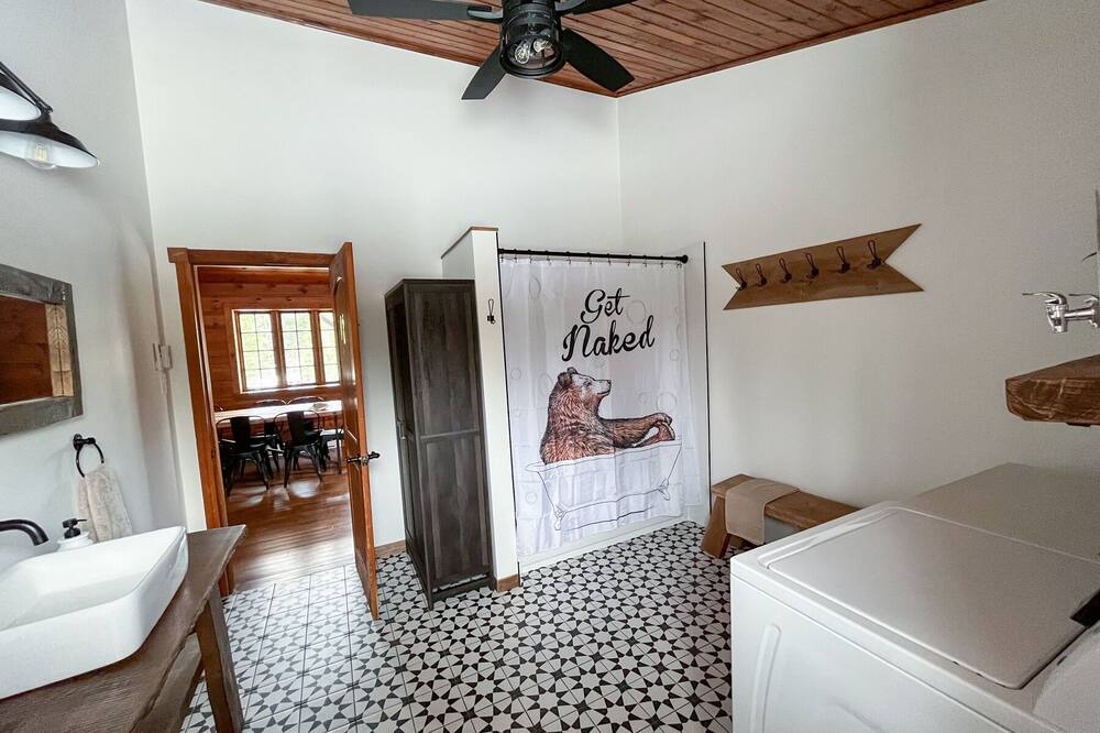 Photo of Bedroom in Entrelacs