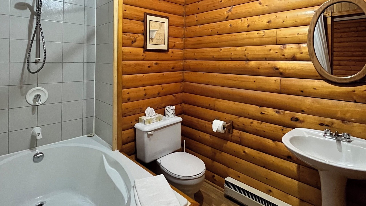 Photo of Bathroom in Saint-Michel-des-Saints