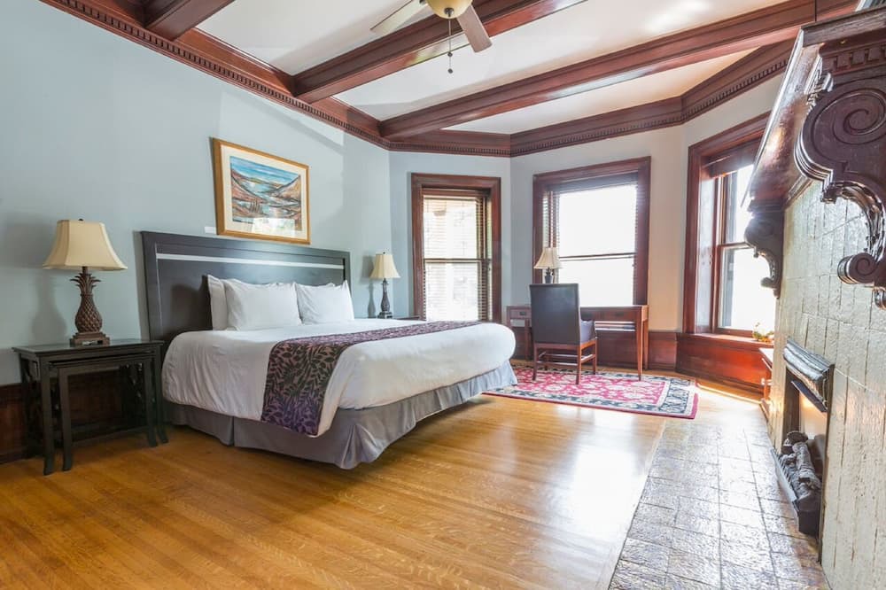 Photo of Bedroom in East Avenue