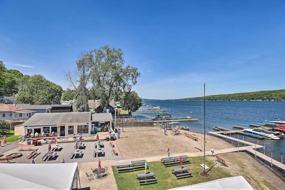Photo of Patio Balcony in Conesus