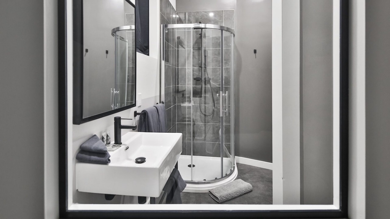 Photo of Bathroom in Ville-Marie