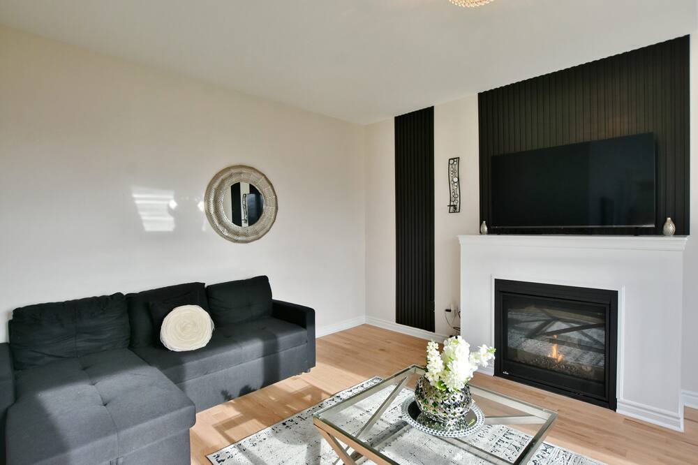 Photo of Livingroom in Collingwood