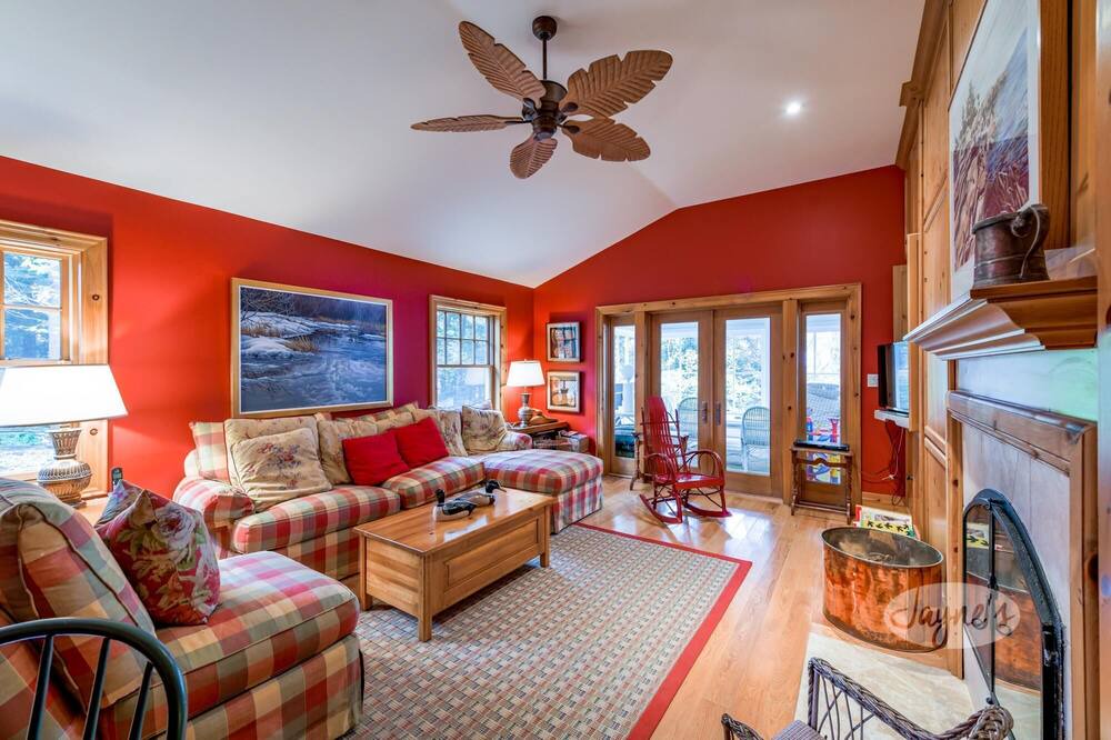 Photo of Livingroom in Bala