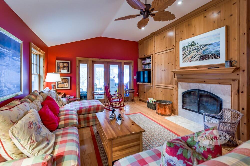 Photo of Livingroom in Bala